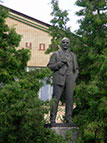 lenin_andriyivka.jpg  (10904 bytes)