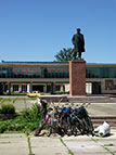 lenin_kult.jpg  (9277 bytes)